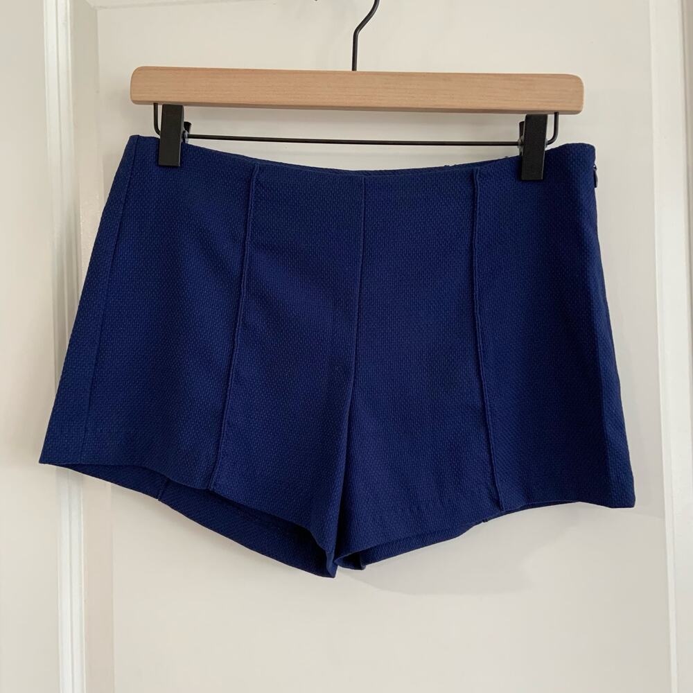 Forever 21 Small Textured Side Zip Shorts